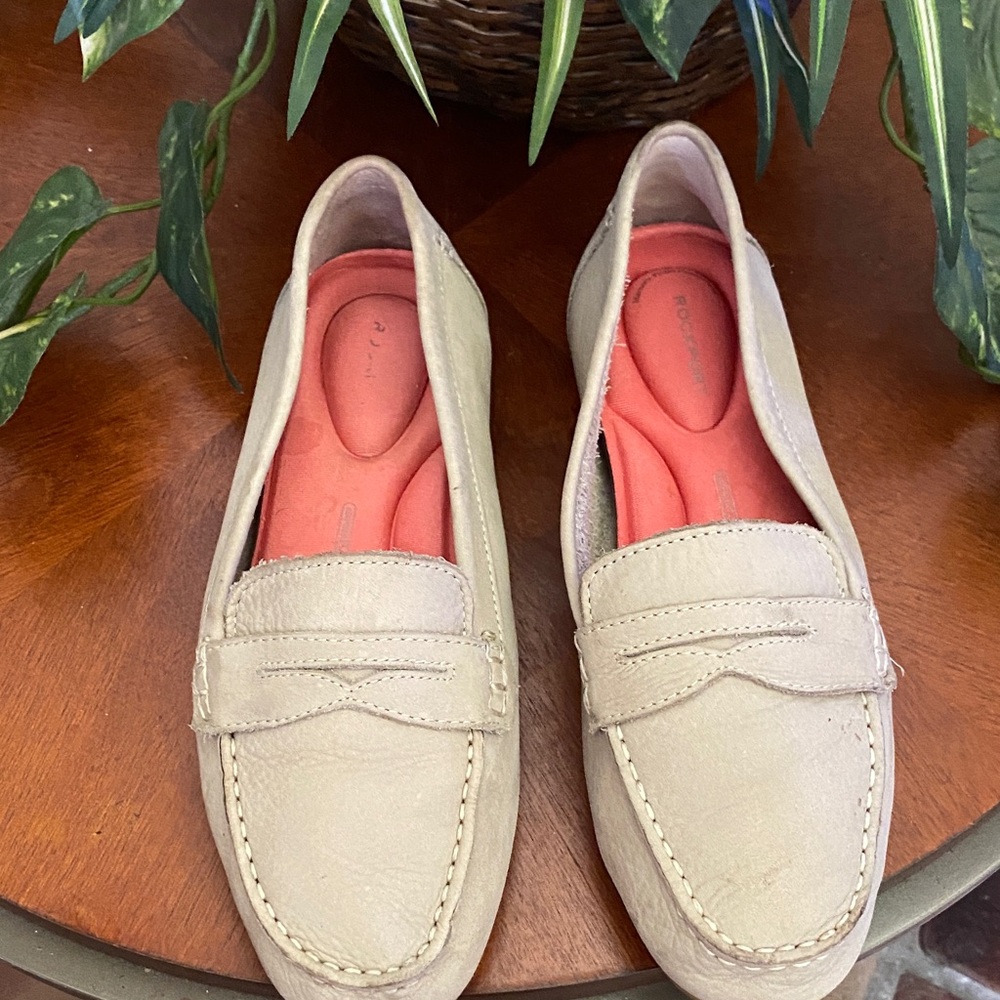 Rockport Women's Beige Loafers